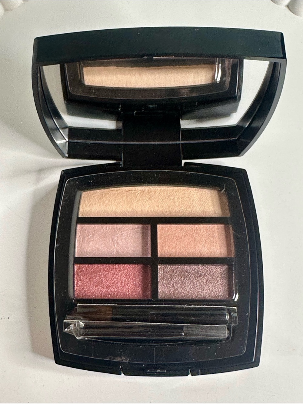Chanel Les Beiges Healthy Glow Natural Eyeshadow Palette COOL NIB - Picture 2 of 6